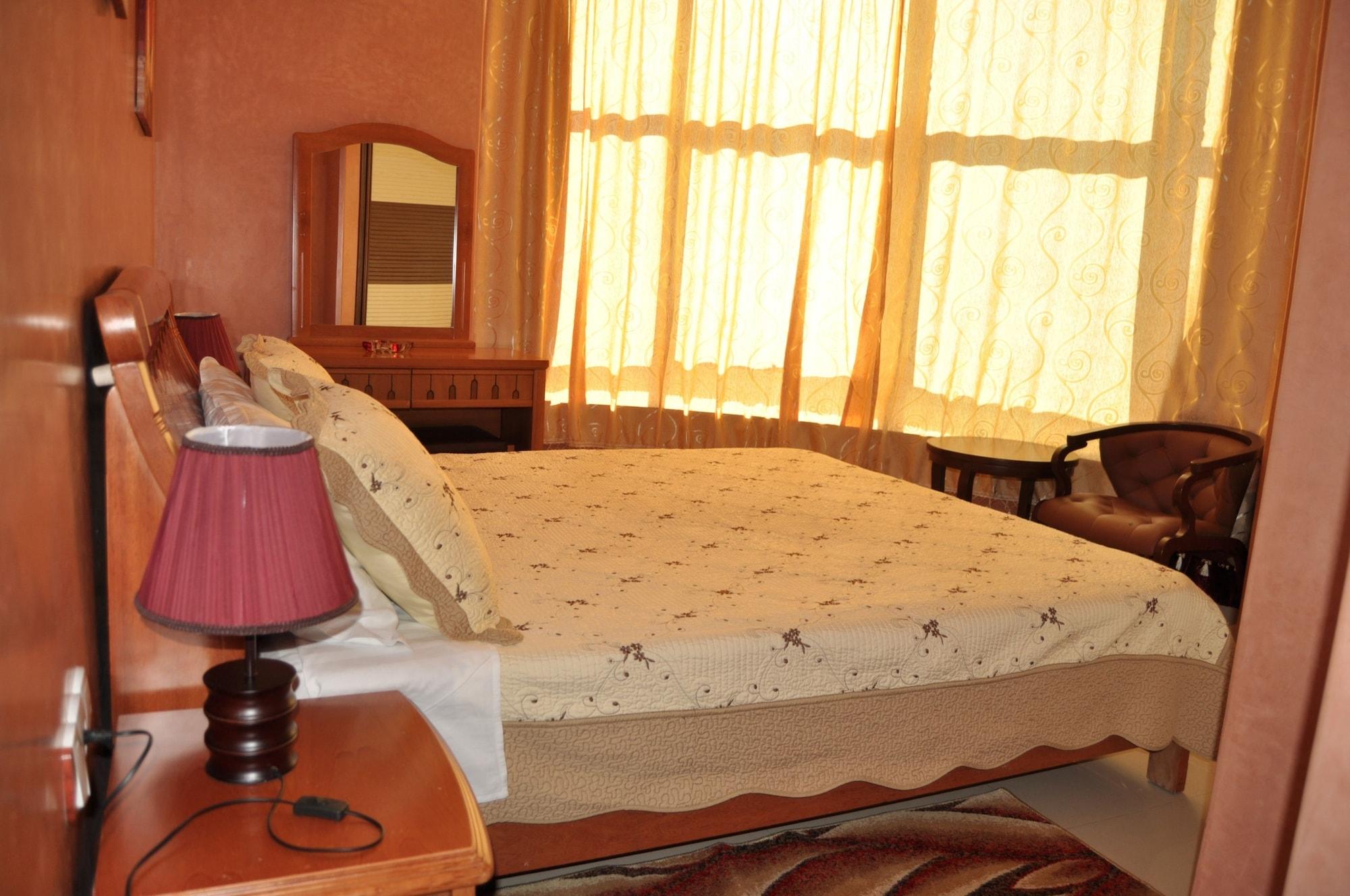 Hotel Atenas Тетуан Экстерьер фото