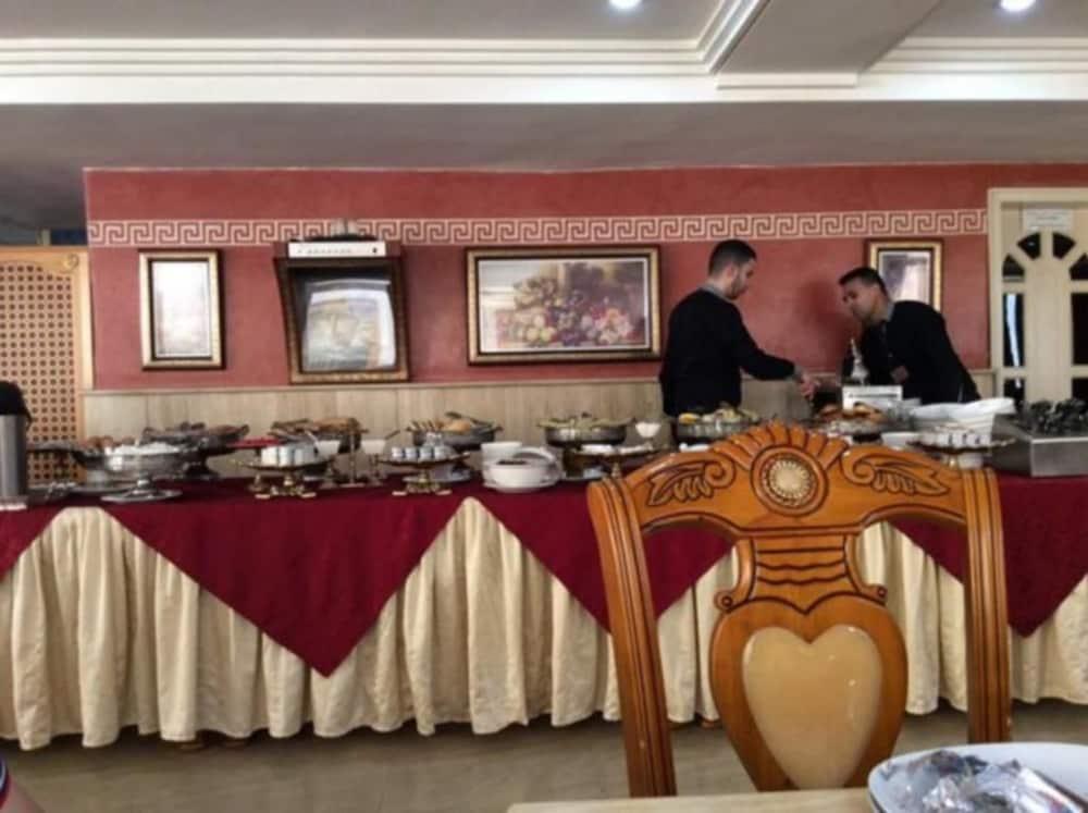 Hotel Atenas Тетуан Экстерьер фото
